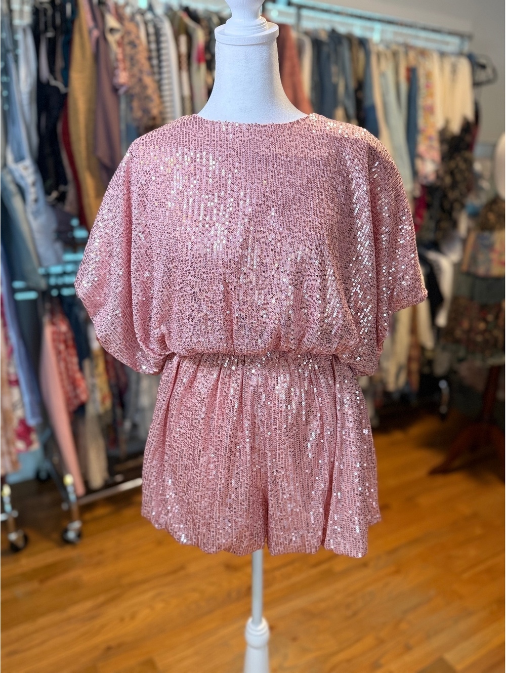 ENDLESS ROSE Pink Sequin 2 Piece Shorts Crop Top Party Set NWT Small